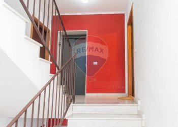 Scale - Appartamento via San Nicolo'
 
6, Aci Catena - foto 3