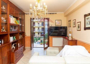 Soggiorno - Appartamento via San Nicolo'
 
6, Aci Catena - foto 8