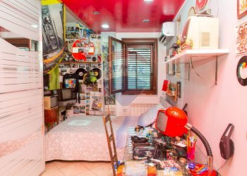 Camera / camera da letto - Appartamento via San Nicolo'
 
6, Aci Catena - foto 14