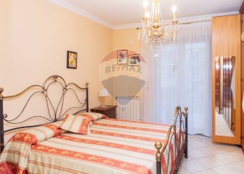 Camera / camera da letto - Appartamento via San Nicolo'
 
6, Aci Catena - foto 23