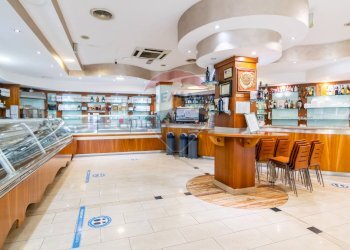 Cucina - Cafeteria - Cold Bar Stradale San Giorgio
 
196, Catania - photo 4