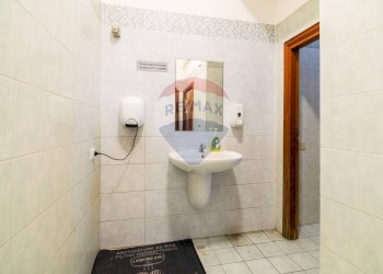 Bagno - Cafeteria - Cold Bar Stradale San Giorgio
 
196, Catania - photo 12