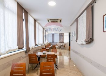 Cucina - Cafeteria - Cold Bar Stradale San Giorgio
 
196, Catania - photo 15