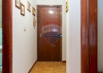 Hall / corridoio - Quadrilocale Via San Domenico Savio
 
25, Gravina di Catania - foto 4