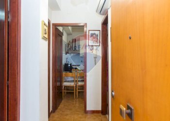 Hall / corridoio - Quadrilocale Via San Domenico Savio
 
25, Gravina di Catania - foto 5