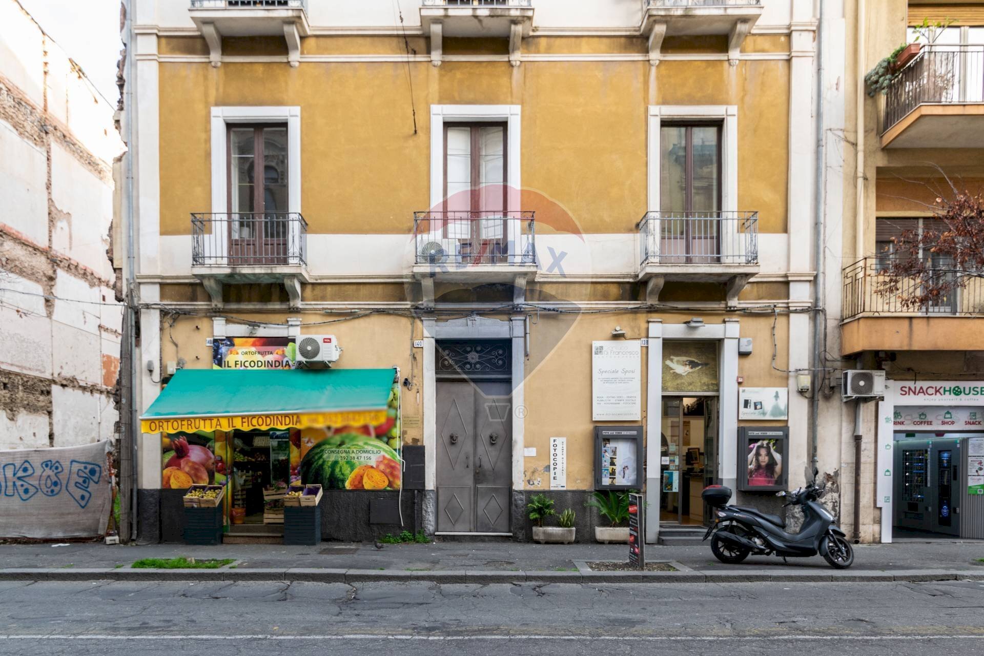 Edificio all\'aperto - Trilocale Viale Della Libertà
 
140, Catania - foto 1