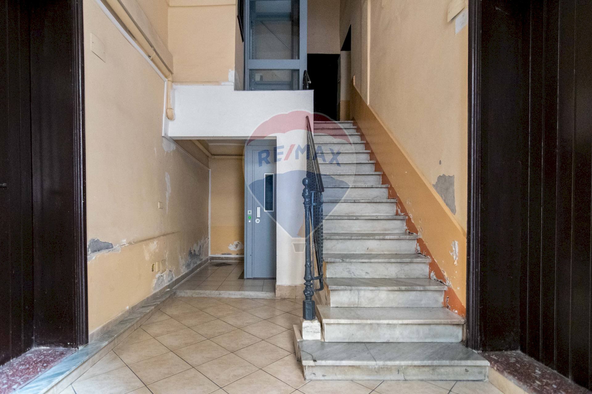 Scale - Trilocale Viale Della Libertà
 
140, Catania - foto 3