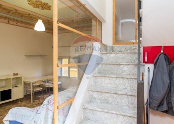 Scale - Casa indipendente Via XXIV Maggio
 
3, Motta Sant'Anastasia - foto 7