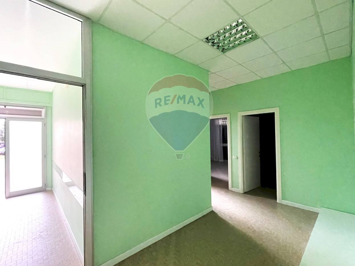 Stanza vuota - Ufficio VIA M.L. KING
2/A, Chiaravalle - foto 3