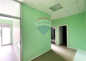 Stanza vuota - Office VIA M.L. KING
 
2/A, Chiaravalle - photo 3