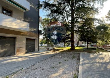 Edificio all\'aperto - Office VIA M.L. KING
 
2/A, Chiaravalle - photo 5