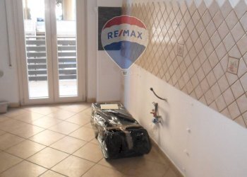 Stanza vuota - Quadrilocale Via Napoleone Colajanni
 
9, Caltanissetta - foto 7