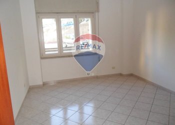 Stanza vuota - Quadrilocale Via Napoleone Colajanni
 
9, Caltanissetta - foto 12