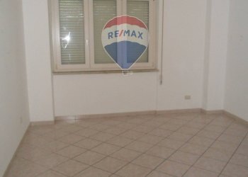 Stanza vuota - Quadrilocale Via Napoleone Colajanni
 
9, Caltanissetta - foto 13