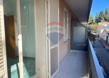 Balcone - Trilocale via vittorio emanuele
 
169, Giardini-Naxos - foto 3