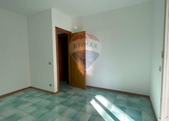 Stanza vuota - Trilocale via vittorio emanuele
 
169, Giardini-Naxos - foto 7