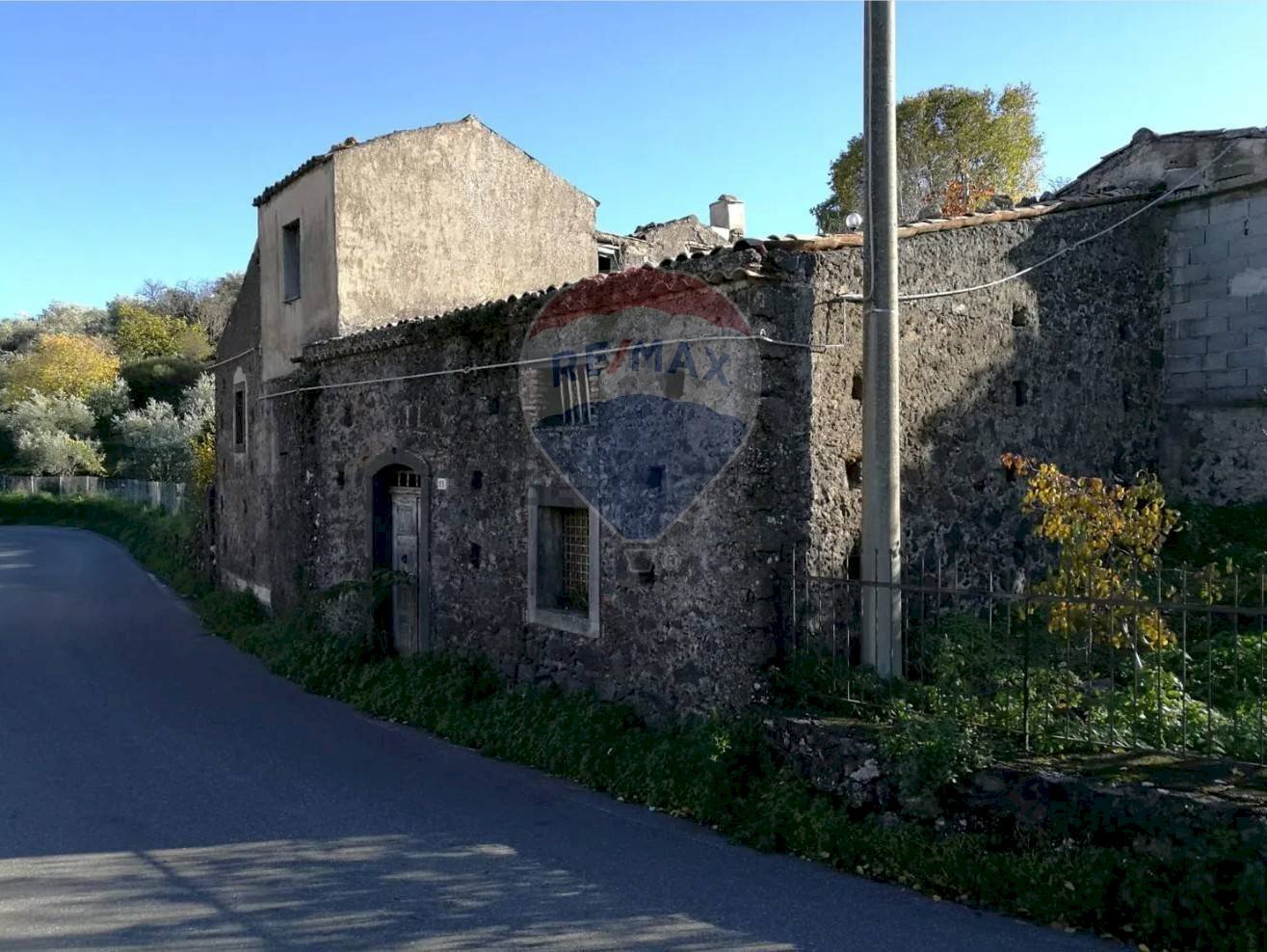 Edificio all\'aperto - Rustic strada provinciale 7ii
 
29, Castiglione di Sicilia - photo 1