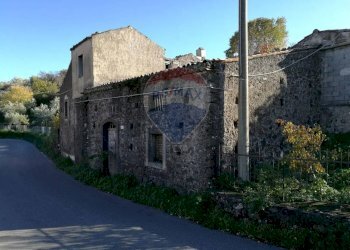 Edificio all\'aperto - Rustic strada provinciale 7ii
 
29, Castiglione di Sicilia - photo 1