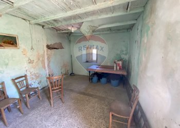 Sala da pranzo - Terreno agricolo strada provinciale sp7ii
 
29, Castiglione di Sicilia - foto 29