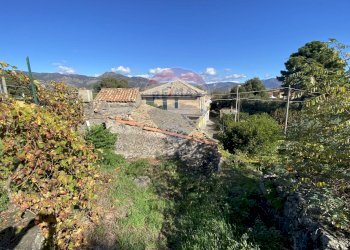 Vista delle montagne - Terreno agricolo strada provinciale sp7ii
 
29, Castiglione di Sicilia - foto 36