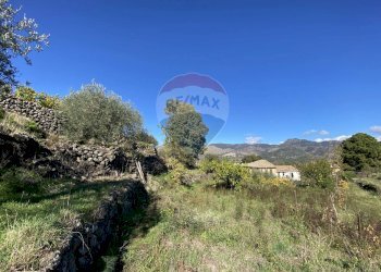 Vista delle montagne - Terreno agricolo strada provinciale sp7ii
 
29, Castiglione di Sicilia - foto 48