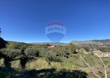 Vista delle montagne - Terreno agricolo strada provinciale sp7ii
 
29, Castiglione di Sicilia - foto 61