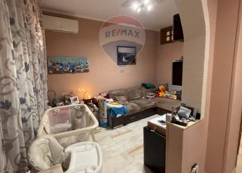 Soggiorno - Quadrilocale via giacomo matteotti
 
62, Augusta - foto 15