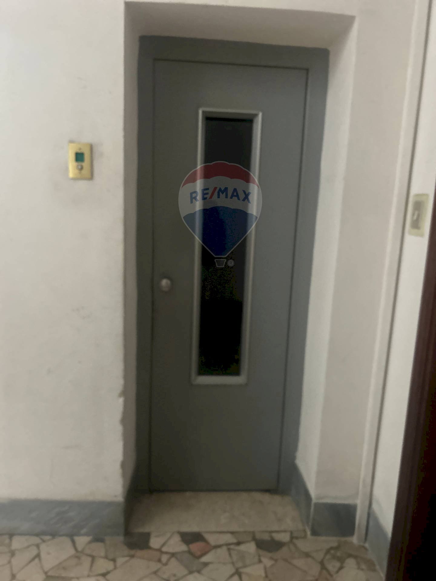 Hall / corridoio - Attic Via Regina Elena
 
58, Caltanissetta - photo 3