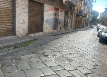 Edificio all\'aperto - Attico Via Regina Elena
 
58, Caltanissetta - foto 2