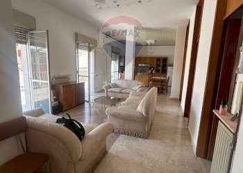 Sala da pranzo - Attico Via Regina Elena
 
58, Caltanissetta - foto 9