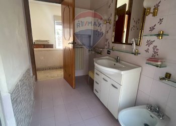 Bagno - Attico Via Regina Elena
 
58, Caltanissetta - foto 17