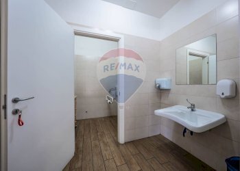 Bagno - Attività Commerciale Viale Giosuè Carducci
 
197, Comacchio - foto 20
