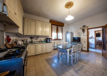 Cucina - Villa Vicolo Anita Garibaldi
 
6, Occhiobello - foto 12