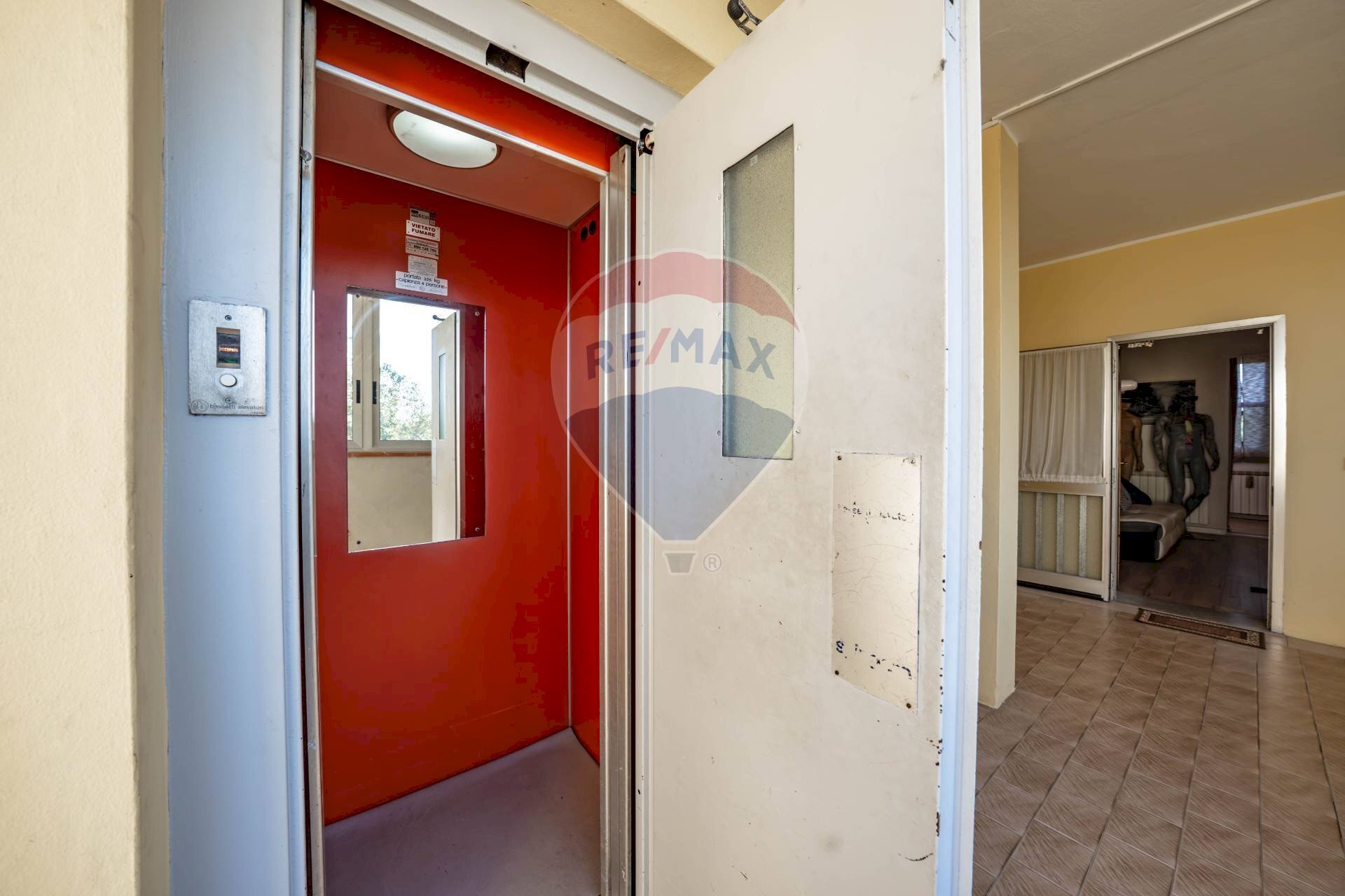Hall / corridoio - Three-room apartment Viale Alfonso La Marmora
5, Comacchio - photo 3