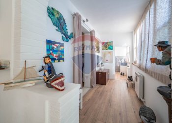 Hall / corridoio - Trilocale Viale Alfonso La Marmora
 
5, Comacchio - foto 33