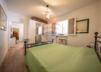 Camera / camera da letto - Trilocale Viale Alfonso La Marmora
 
5, Comacchio - foto 43