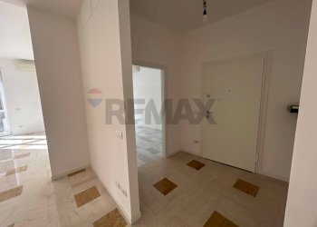 Hall / corridoio - Quadrilocale via xxiv maggio
 
2, Bergamo - foto 2