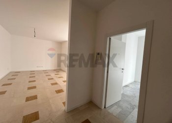 Stanza vuota - Quadrilocale via xxiv maggio
 
2, Bergamo - foto 3