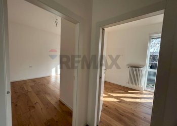 Hall / corridoio - Quadrilocale via xxiv maggio
 
2, Bergamo - foto 12