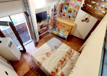 Camera / camera da letto - Casa indipendente Endine Gaiano - foto 16