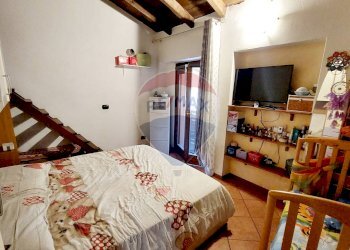 Camera / camera da letto - Casa indipendente Endine Gaiano - foto 17