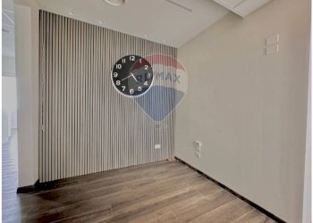 Stanza vuota - Office Via Sandro Totti
 
7/E, Ancona - photo 2