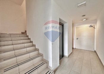 Scale - Office Via Sandro Totti
 
7/E, Ancona - photo 4