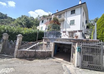 Casa all\'aperto - Casa semi indipendente Morcone - foto 1