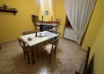 Sala da pranzo - Casa semi indipendente Morcone - foto 25