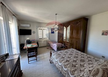 Camera / camera da letto - Casa indipendente c/da Pescare
 
snc, Fragneto Monforte - foto 17