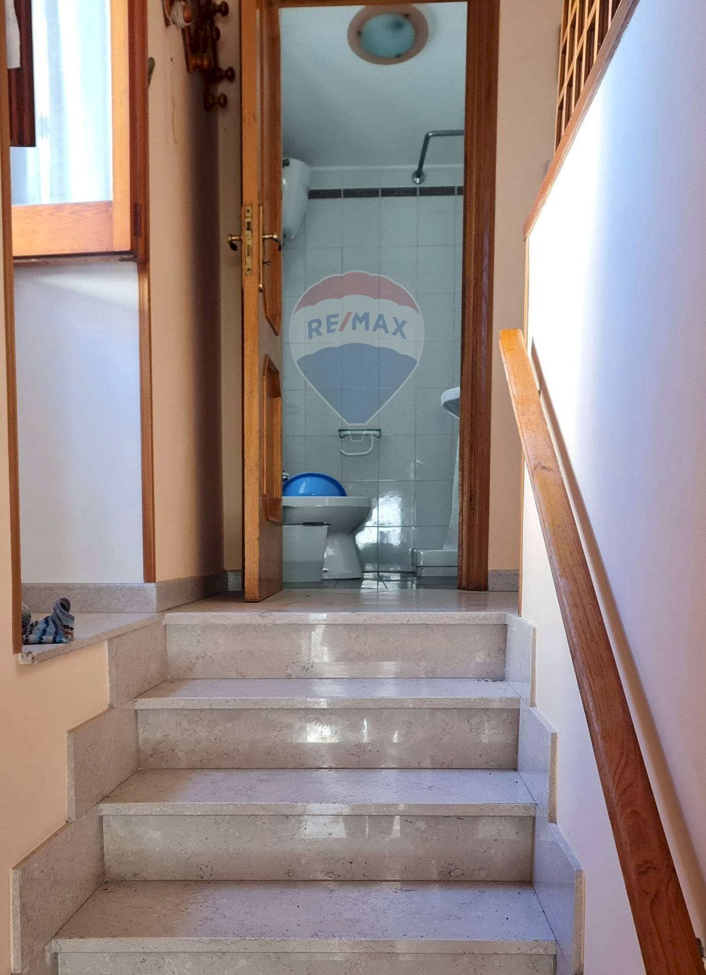 Scale - Semi-detached house via Achille Sannia
 
52, Morcone - photo 3