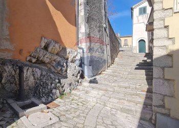 Edificio all\'aperto - Casa semi indipendente via Achille Sannia
 
52, Morcone - foto 30