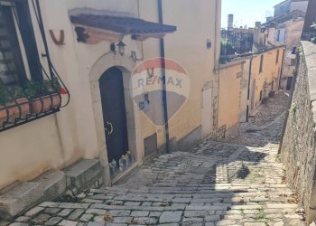 Edificio all\'aperto - Casa semi indipendente via Achille Sannia
 
52, Morcone - foto 32