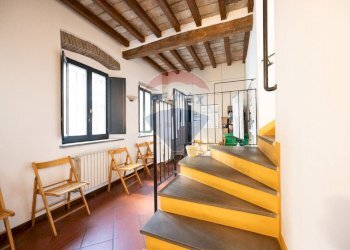 Scale - Casa semi indipendente Vicolo del Quartiere
 
1/3, Langhirano - foto 2